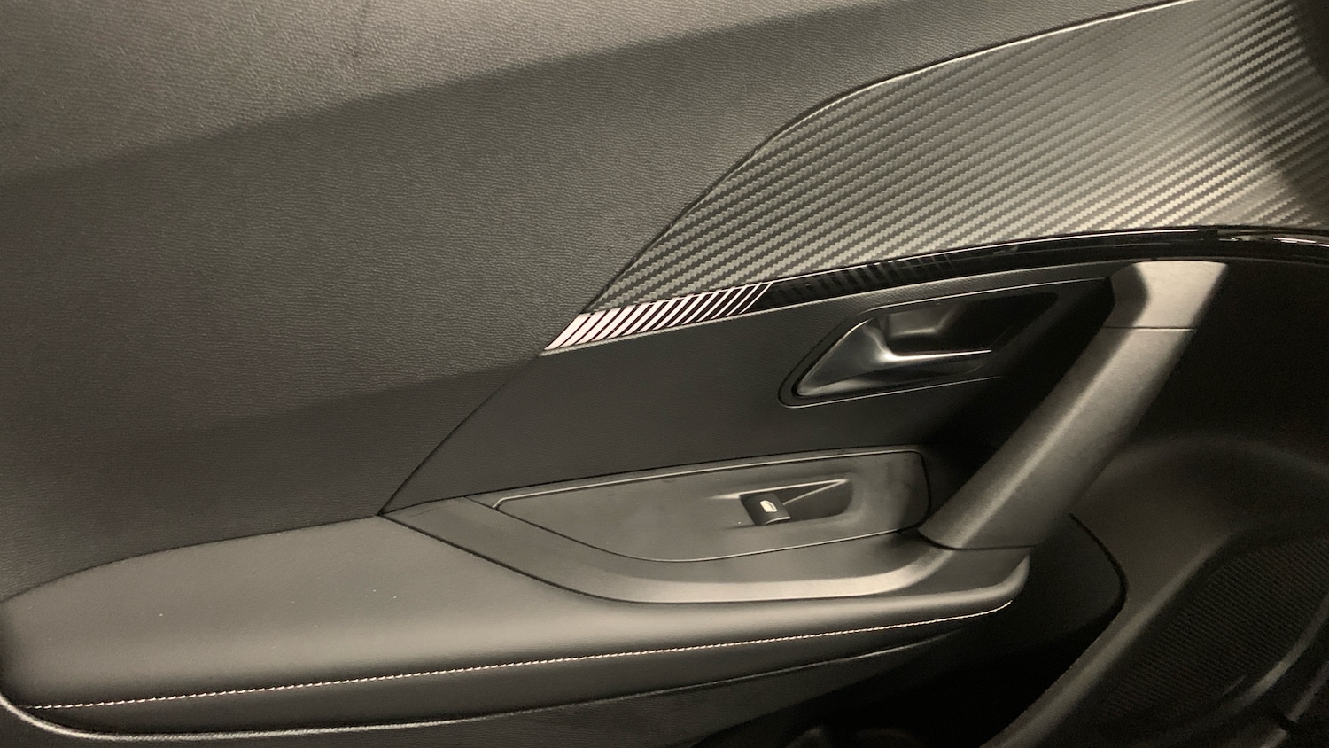 Used Peugeot 2008 2025 for sale - 76914366: Photo 40