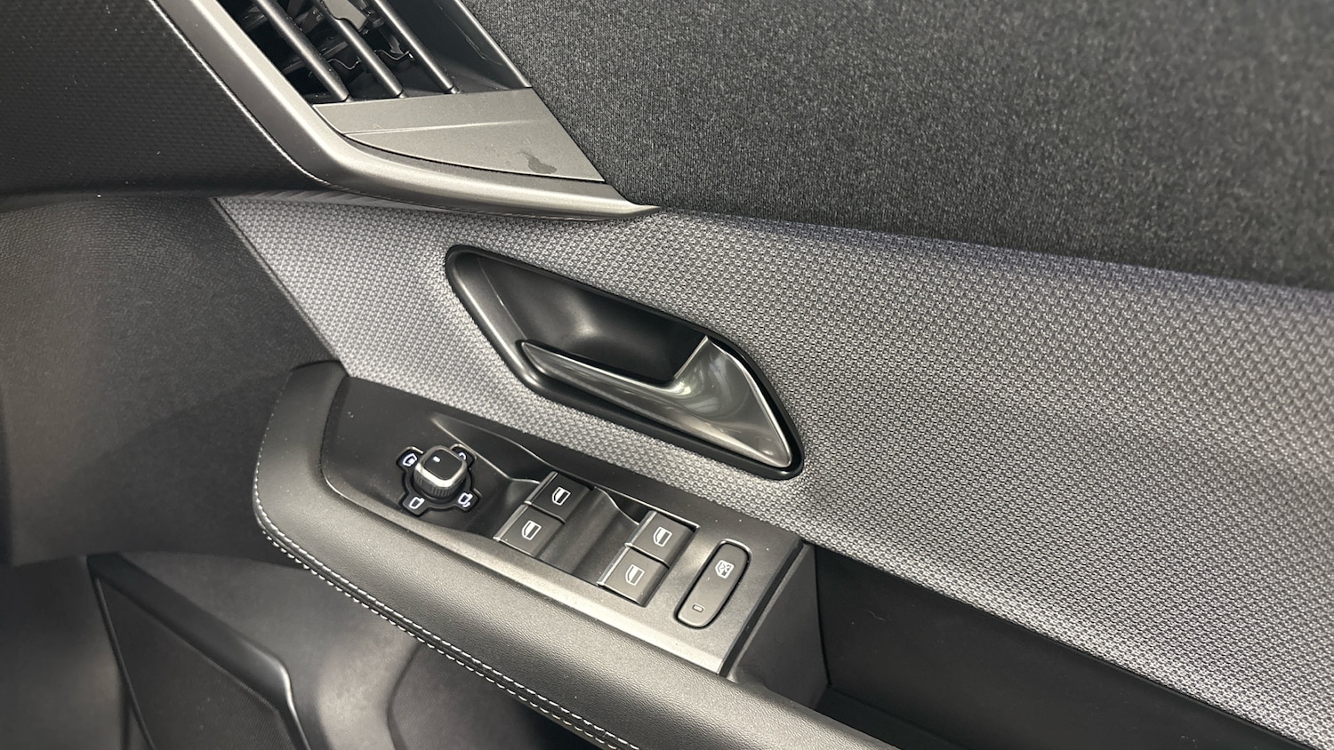 Used Vauxhall Grandland 2025 for sale - 76927444: Photo 22