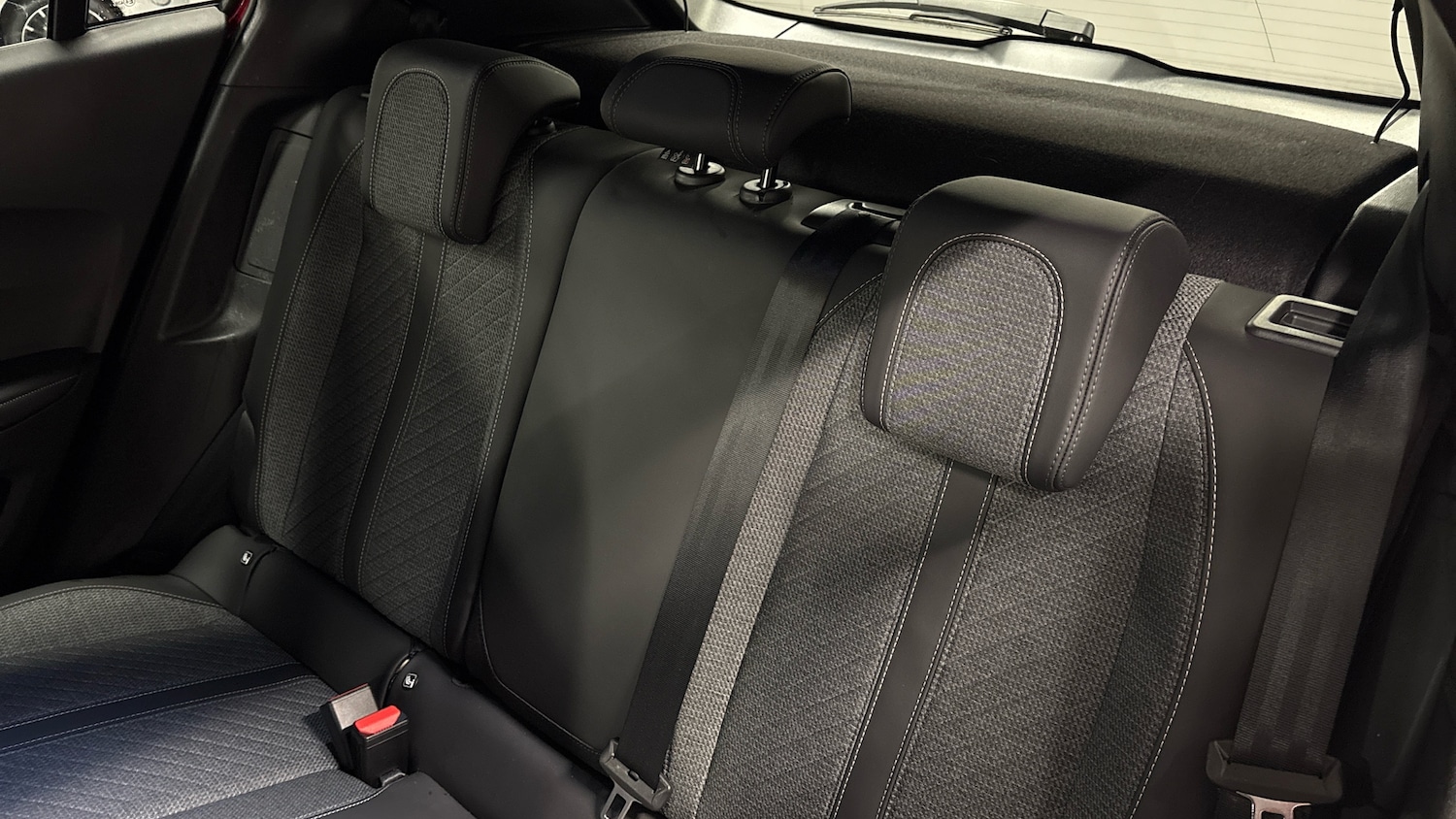 Used Peugeot 2008 2025 for sale - 76900037: Photo 25