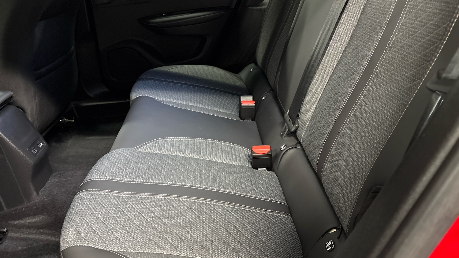 Used Peugeot 2008 2025 for sale - 76900037: Photo 31