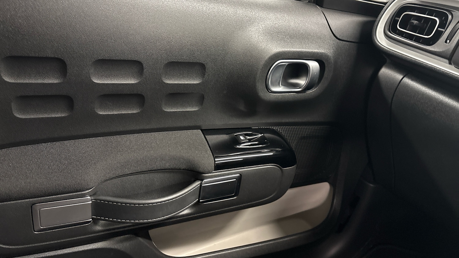 Used Citroen C3 2023 for sale - 77332461: Photo 41