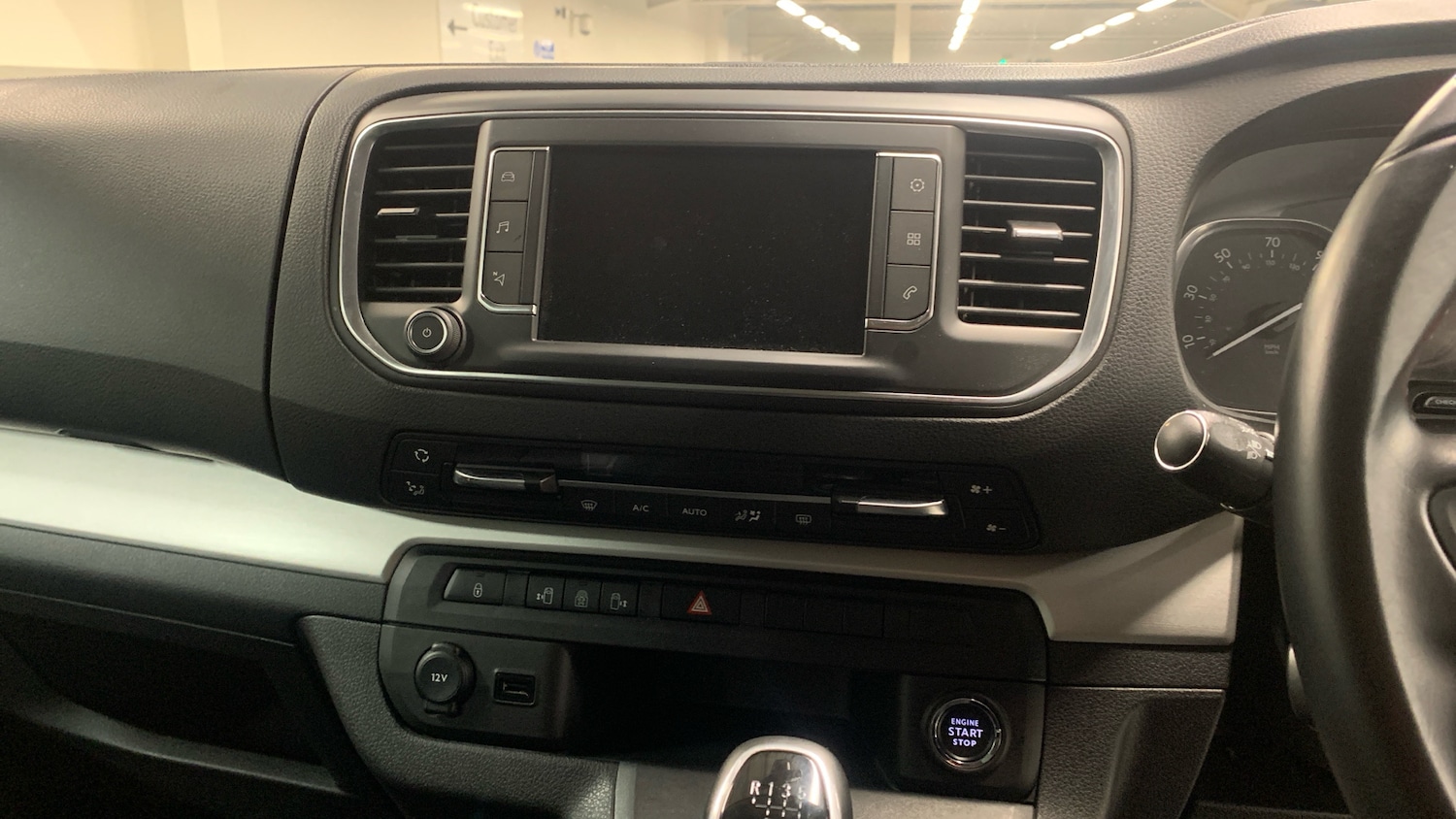 Used Peugeot Traveller 2020 for sale - 76381469: Photo 10