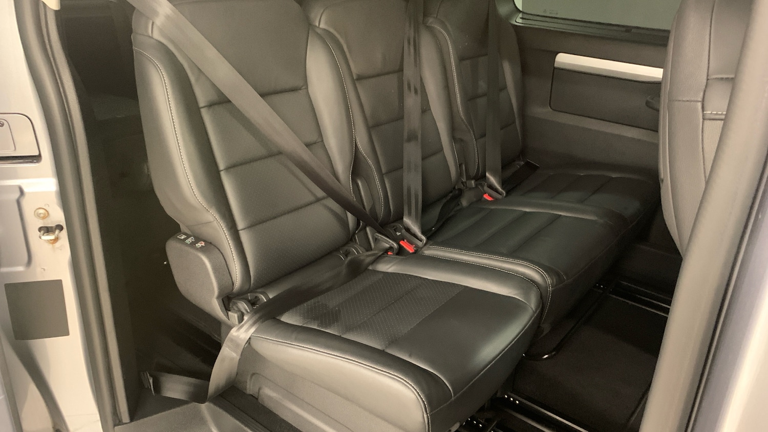 Used Peugeot Traveller 2020 for sale - 76381469: Photo 25