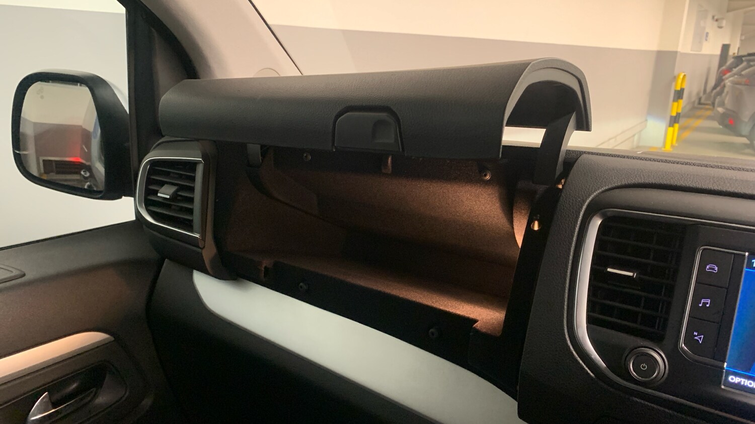 Used Peugeot Traveller 2020 for sale - 76381469: Photo 42