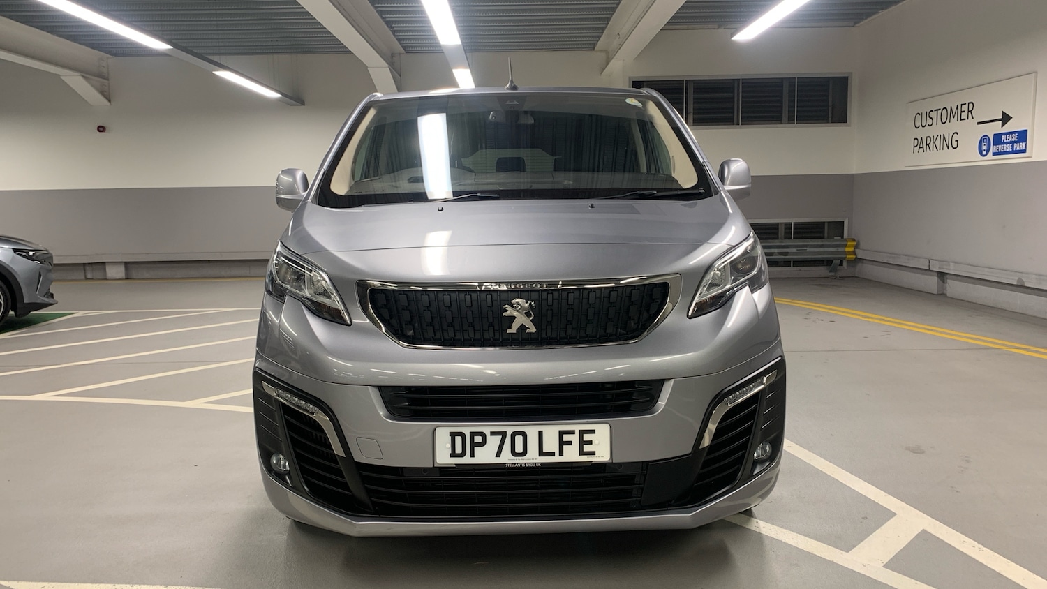 Used Peugeot Traveller 2020 for sale - 76381469: Photo 8