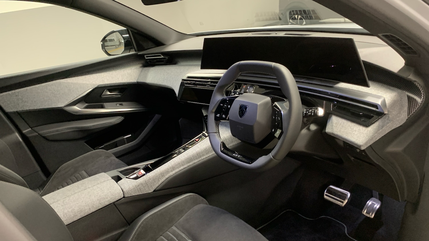 Used Peugeot 5008 2024 for sale - 76043908: Photo 11