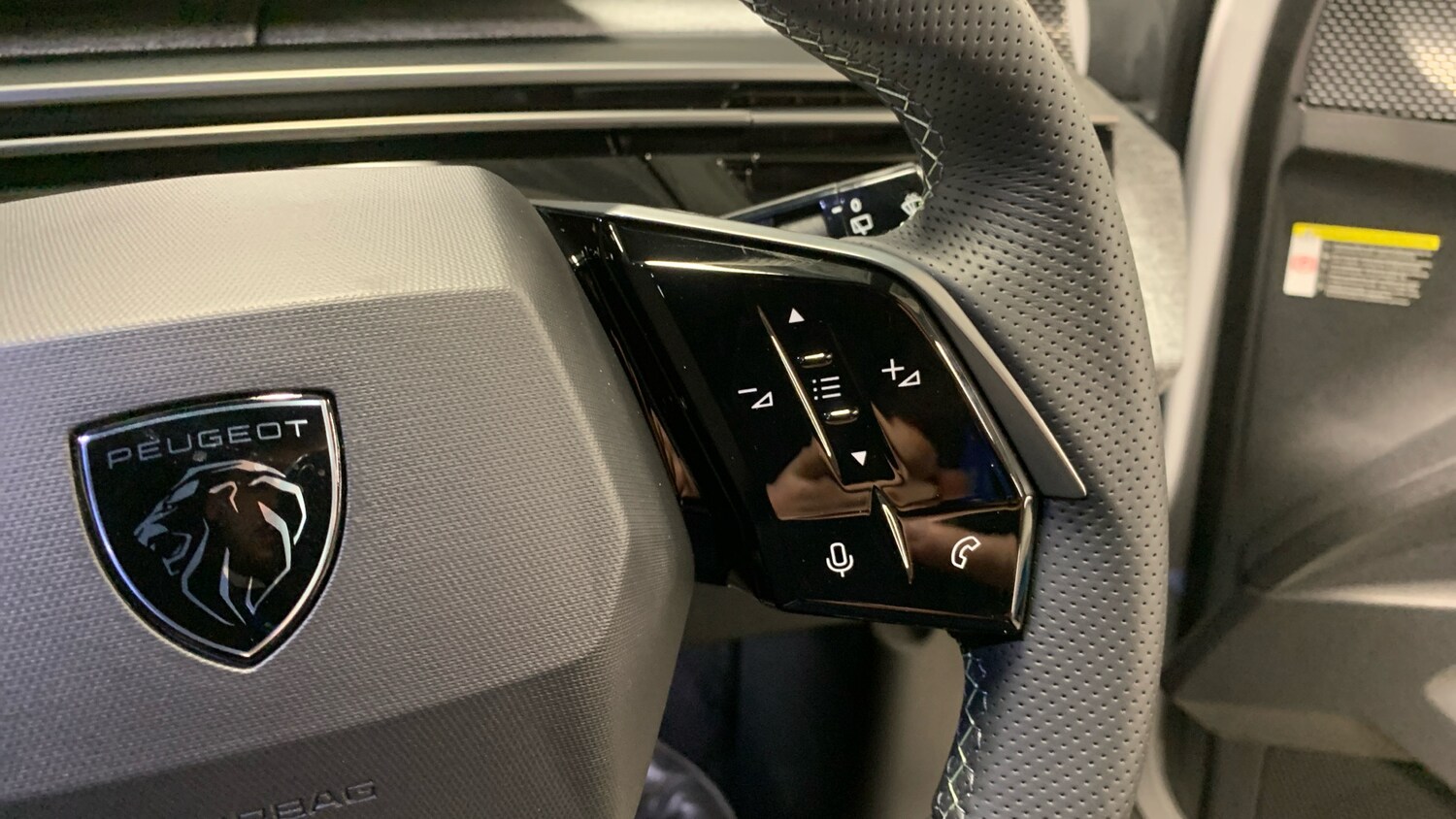 Used Peugeot 5008 2024 for sale - 76043908: Photo 24