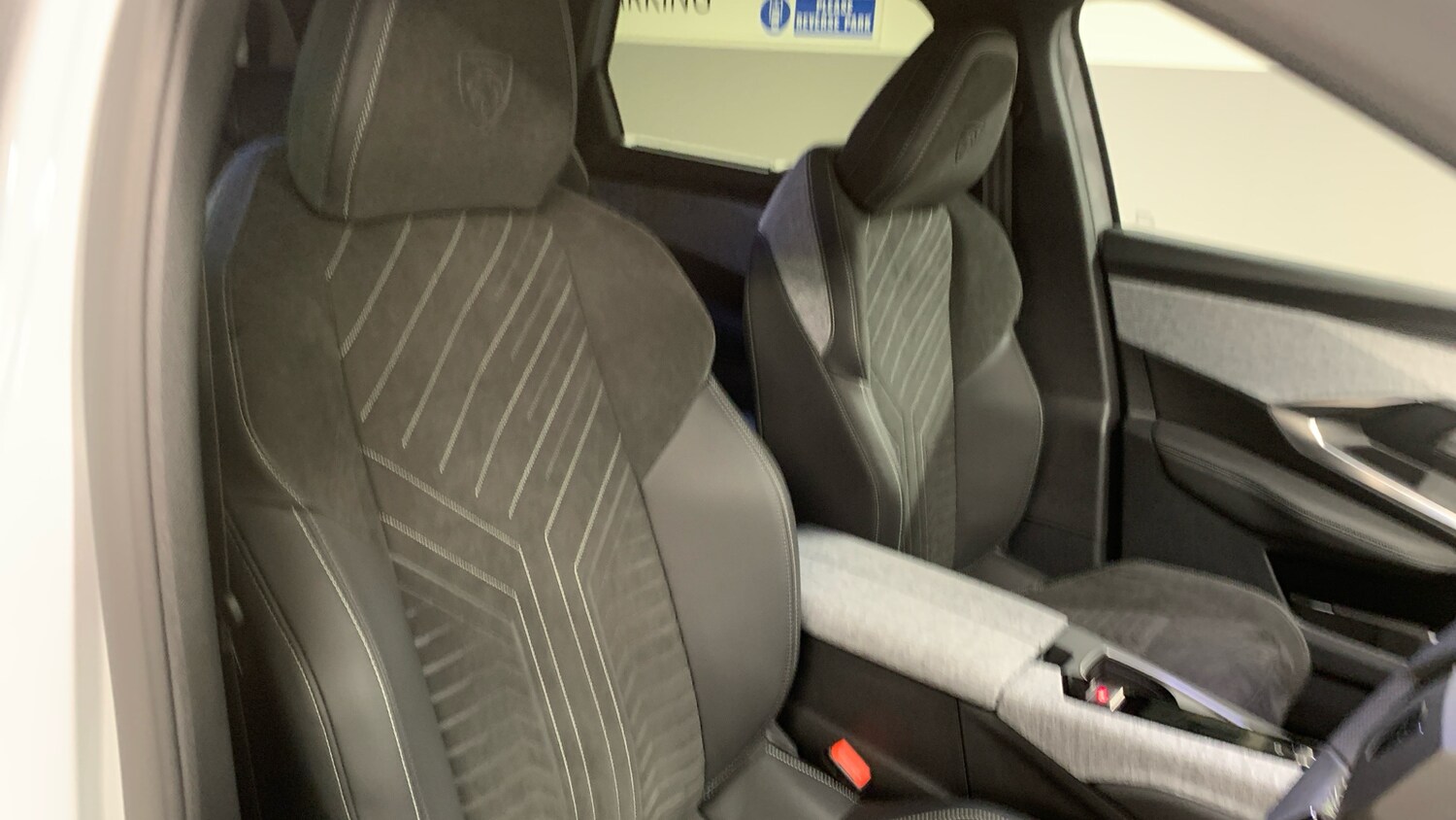 Used Peugeot 5008 2024 for sale - 76043908: Photo 42
