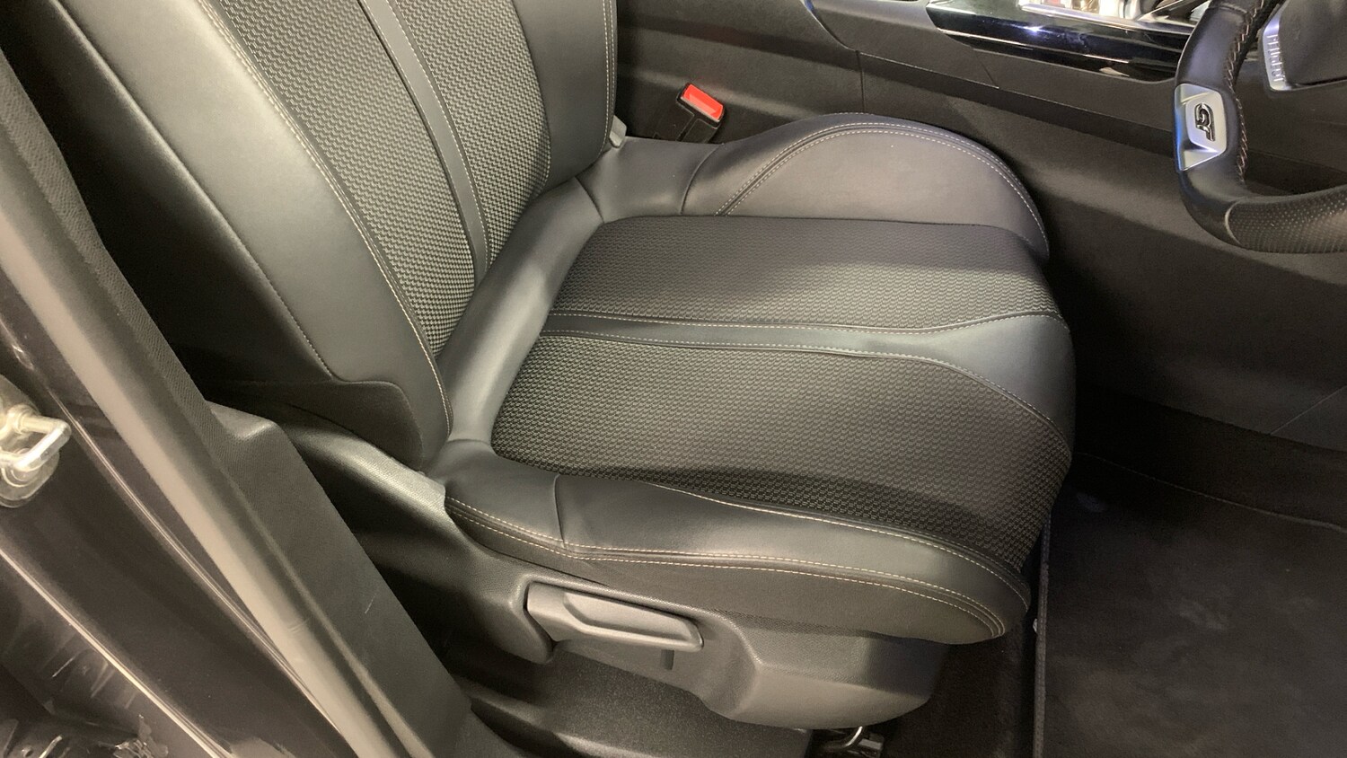 Used Peugeot 5008 2023 for sale - 78148450: Photo 33