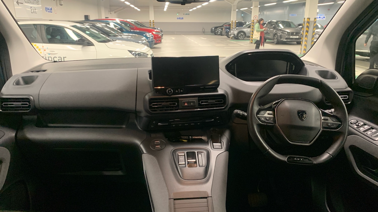 Used Peugeot Rifter 2024 for sale - 76327710: Photo 4