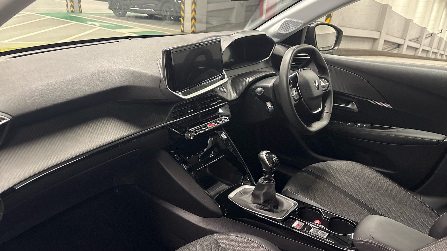 Used Peugeot 208 2024 for sale - 76977332: Photo 12