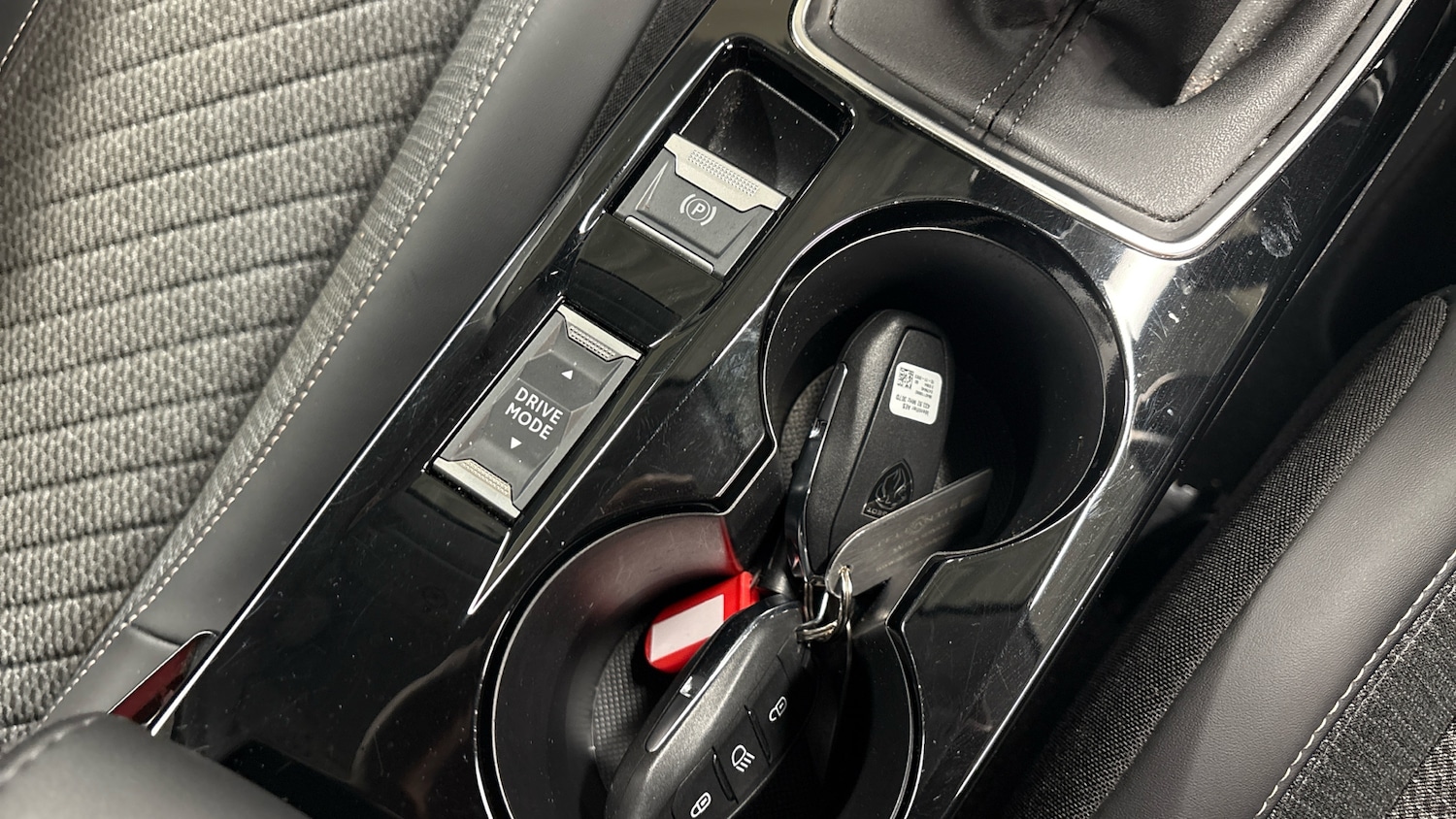 Used Peugeot 208 2024 for sale - 76977332: Photo 21