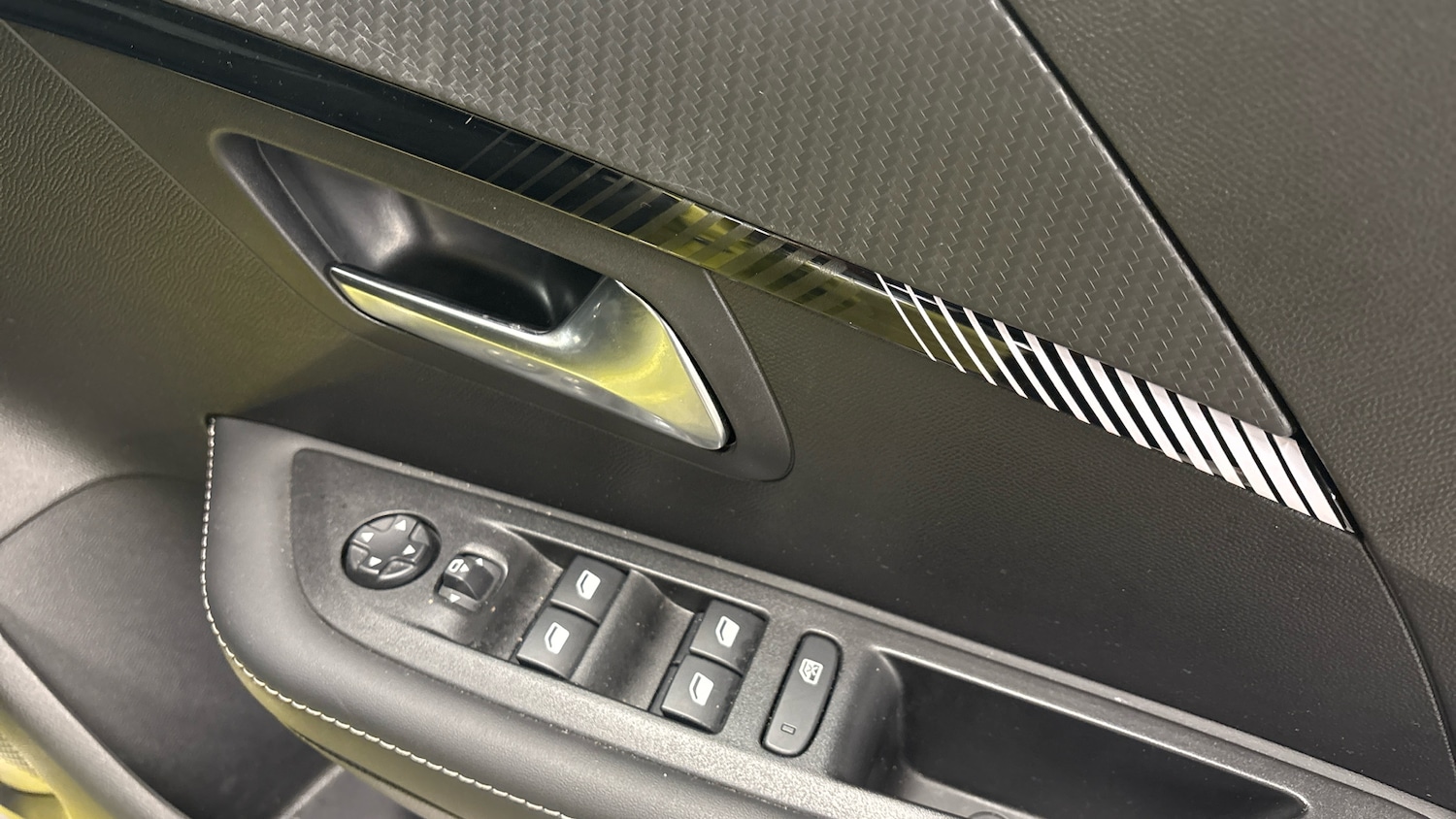 Used Peugeot 208 2024 for sale - 76977332: Photo 22