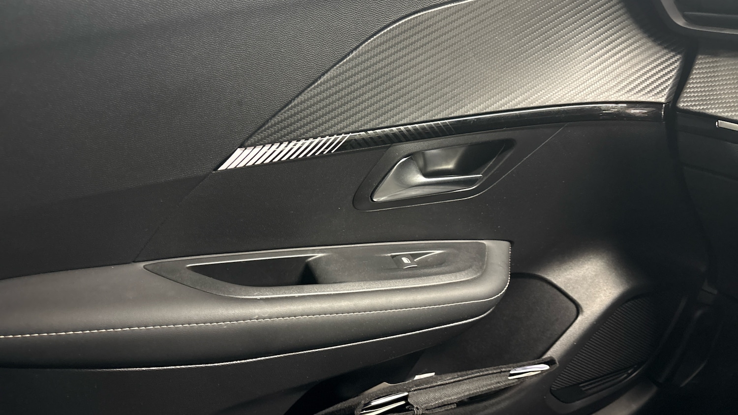 Used Peugeot 208 2024 for sale - 76977332: Photo 40