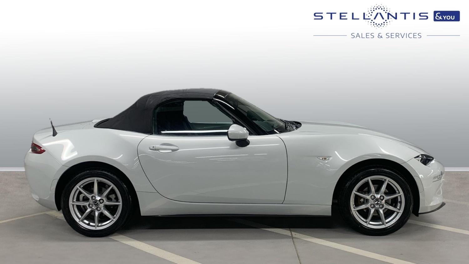 Used Mazda MX-5 2017 for sale - 76574328: Photo 2