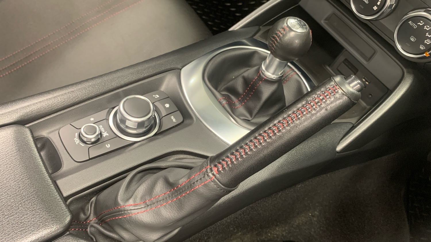 Used Mazda MX-5 2017 for sale - 76574328: Photo 21