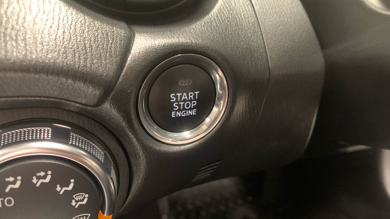 Used Mazda MX-5 2017 for sale - 76574328: Photo 36