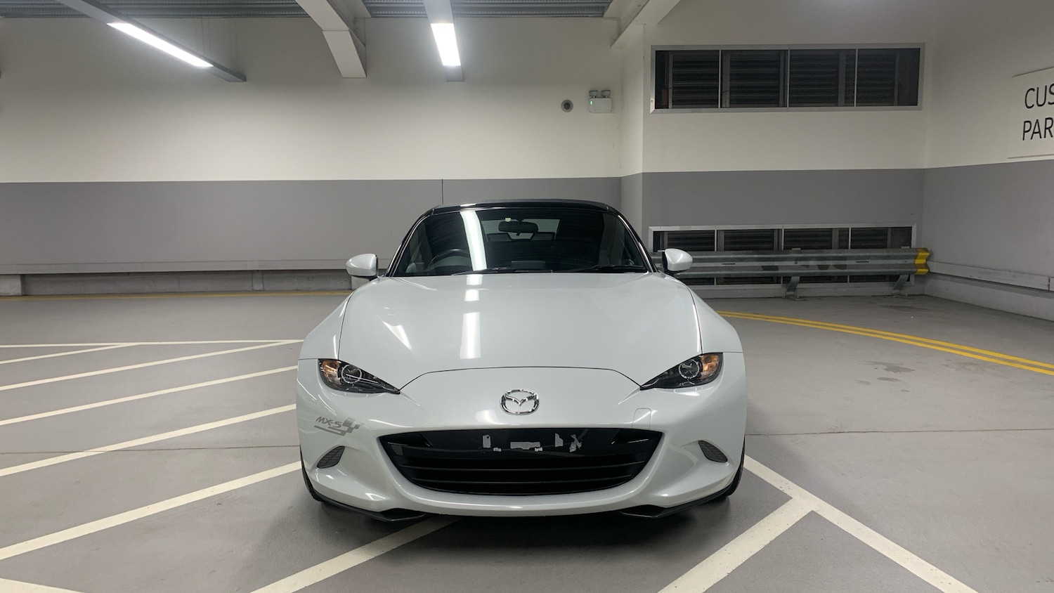 Used Mazda MX-5 2017 for sale - 76574328: Photo 8