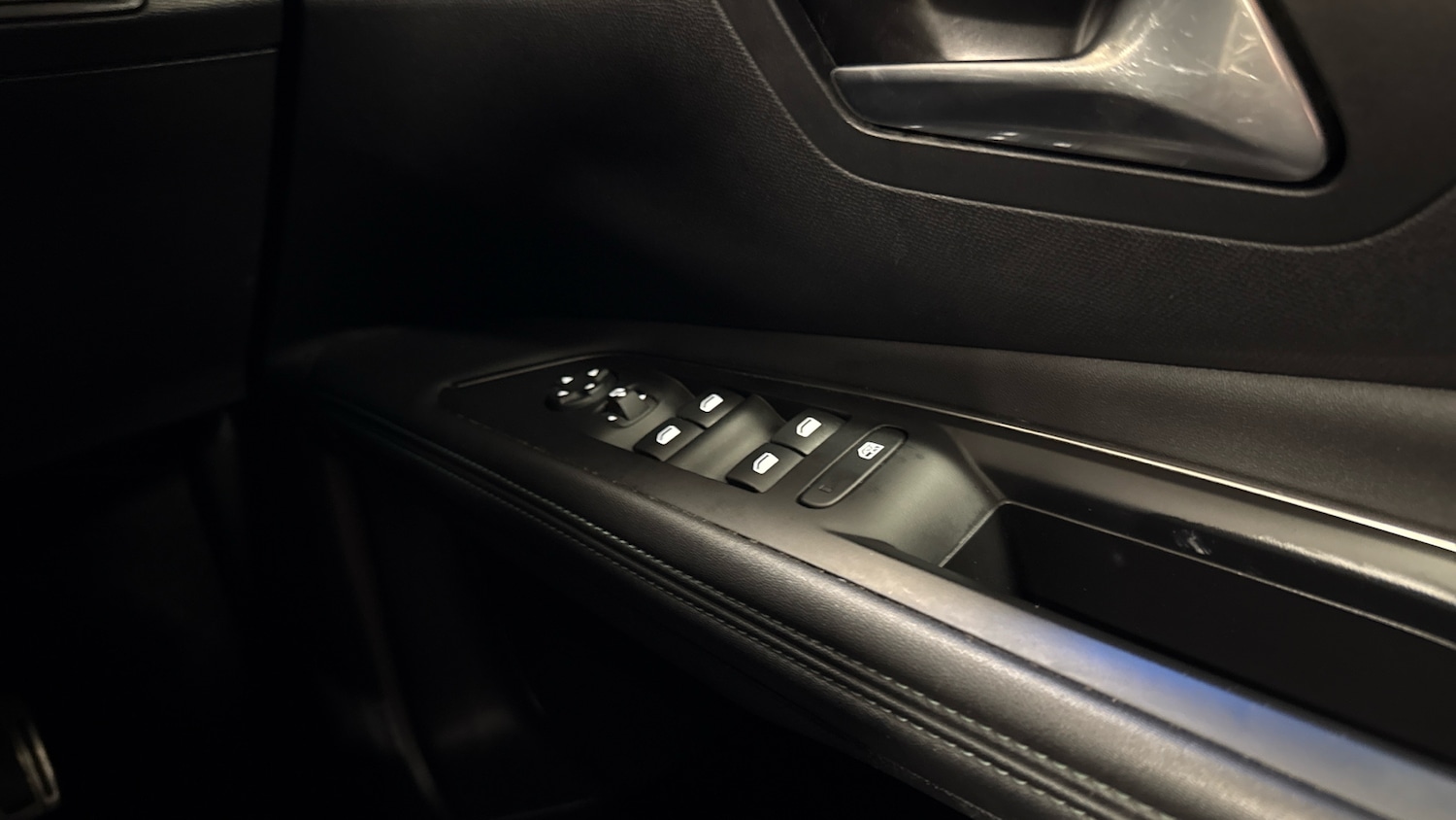 Used Peugeot 3008 2022 for sale - 77388308: Photo 23