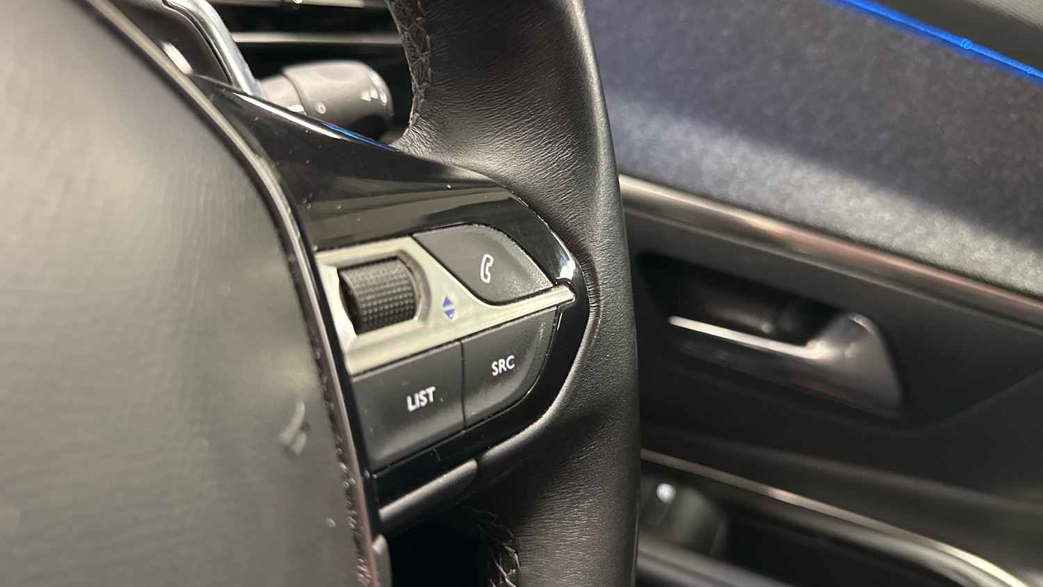 Used Peugeot 3008 2022 for sale - 77388308: Photo 25