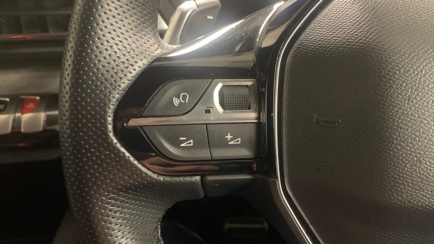 Used Peugeot 3008 2023 for sale - 76350364: Photo 23