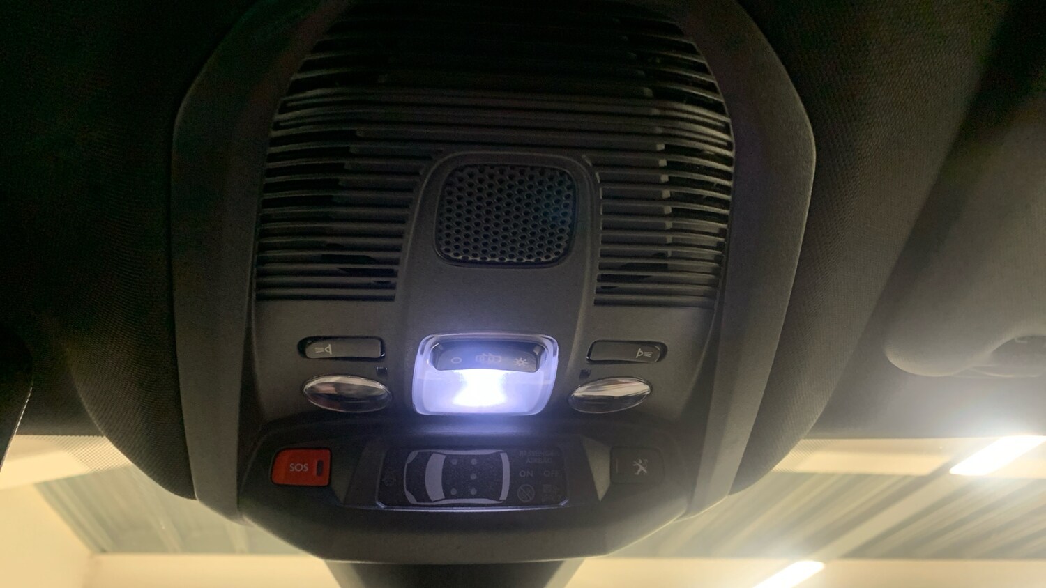 Used Peugeot 3008 2023 for sale - 76350364: Photo 39