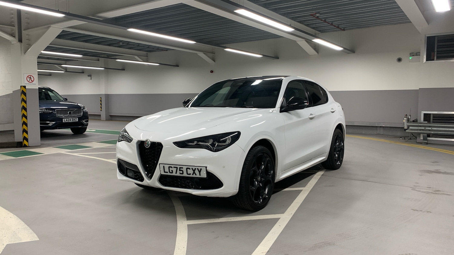 Used Alfa Romeo Stelvio 2025 for sale - 77176162: Photo 8