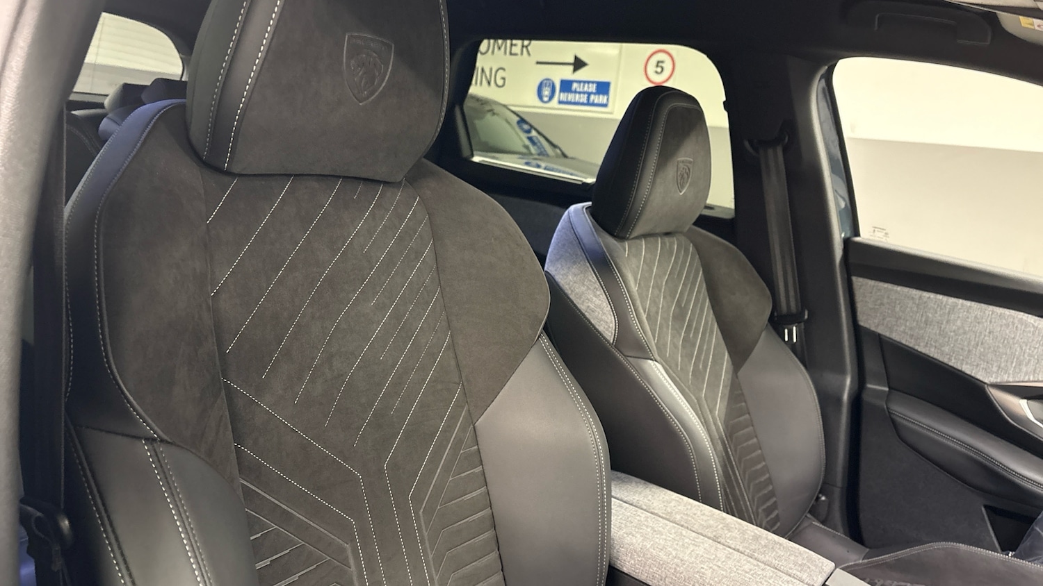 Used Peugeot 5008 2025 for sale - 77280484: Photo 43