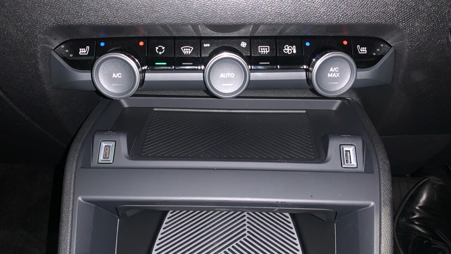 Used Citroen C4 X 2024 for sale - 77672506: Photo 54