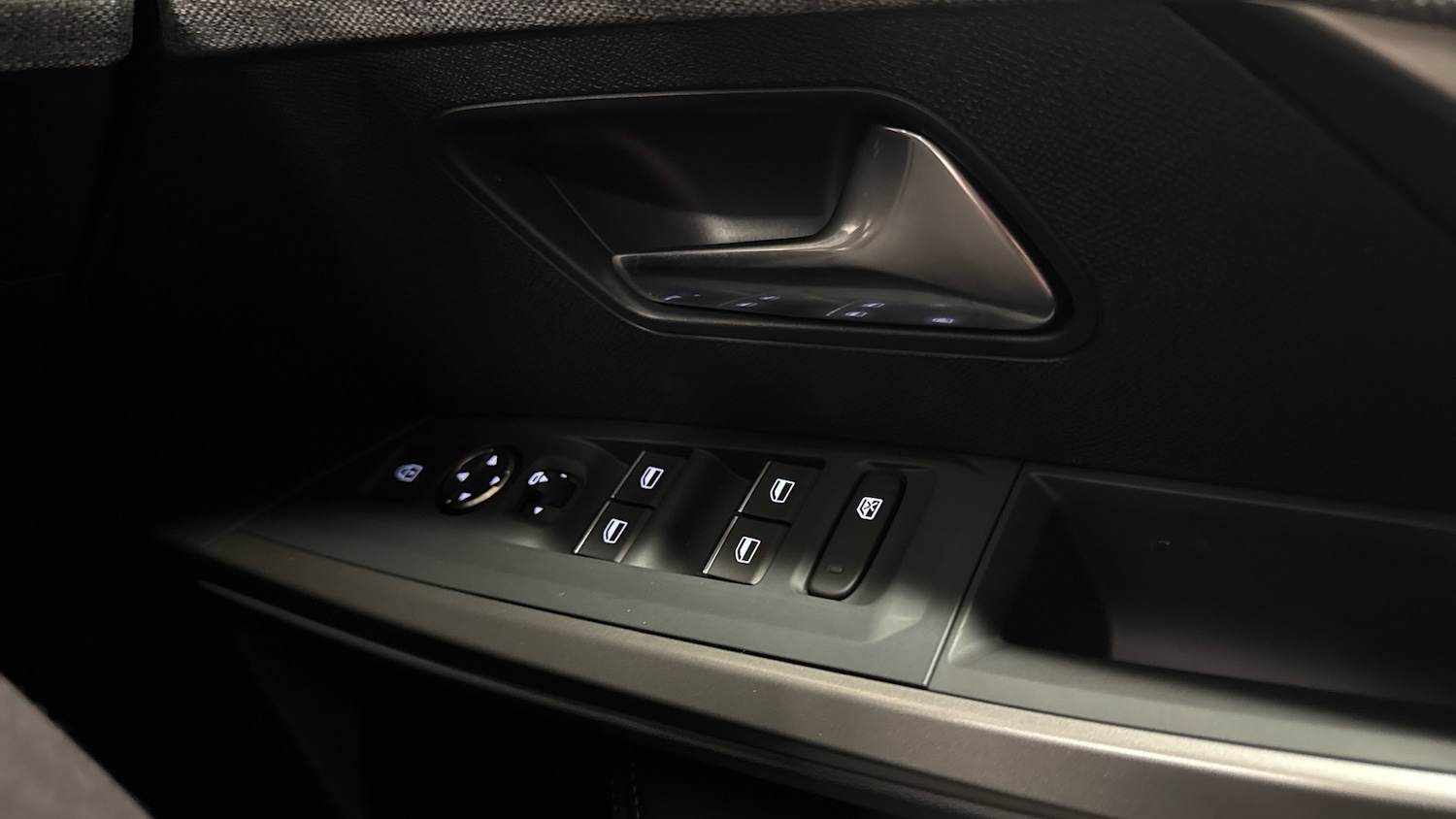 Used Peugeot 3008 2025 for sale - 77292695: Photo 23