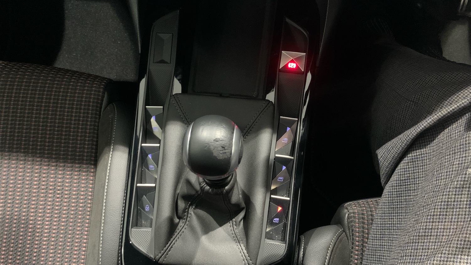 Used DS Automobiles DS 3 Crossback 2022 for sale - 76308000: Photo 20