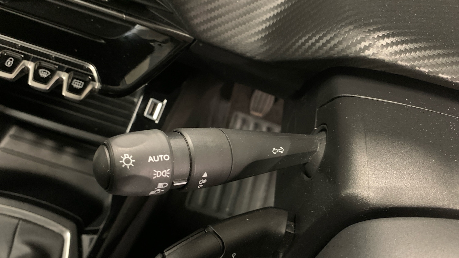 Used Peugeot 2008 2022 for sale - 76486424: Photo 27