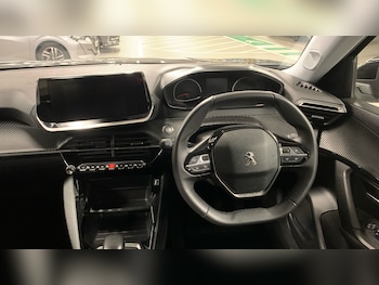 Used Peugeot 2008 2022 for sale - 76486424: Photo