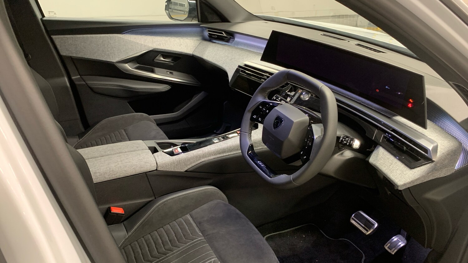 Used Peugeot 5008 2024 for sale - 76228665: Photo 11