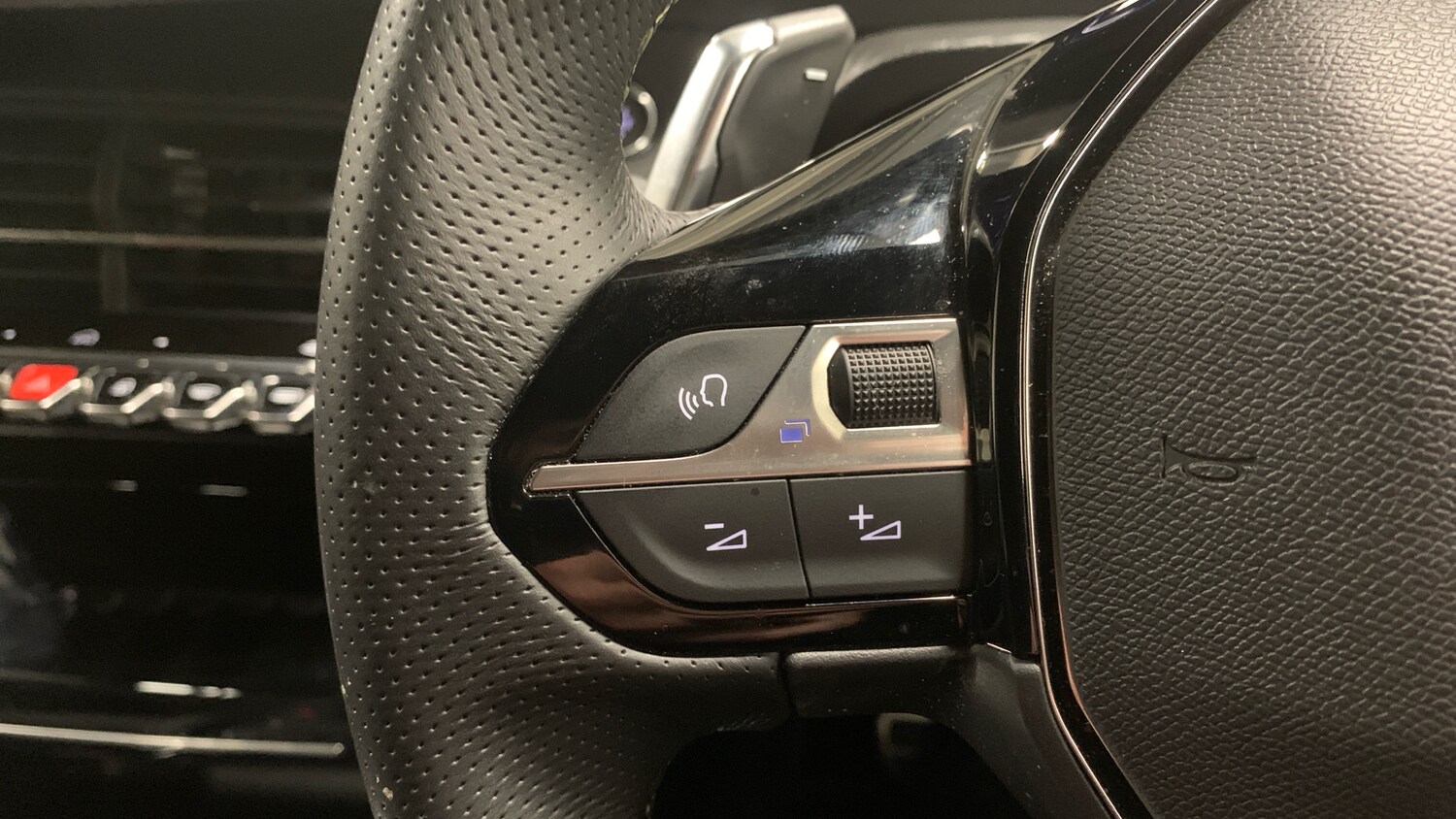 Used Peugeot 2008 2024 for sale - 77613571: Photo 23