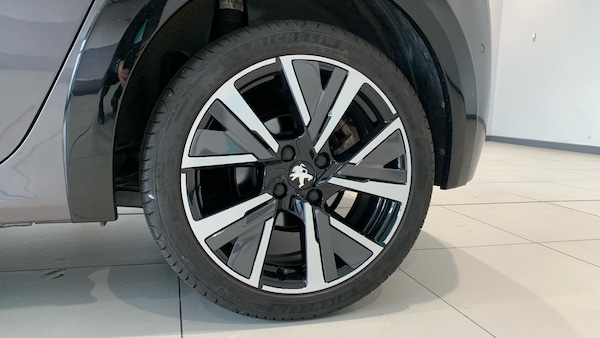 Used Peugeot 208 2022 for sale - 76003063: Photo 15