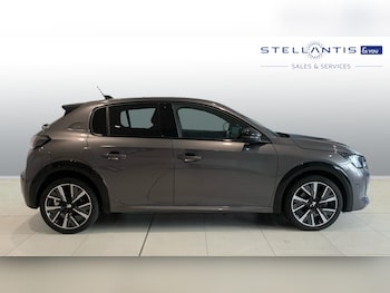 Used Peugeot 208 2022 for sale - 76003063: Photo 2