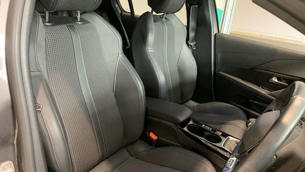 Used Peugeot 208 2022 for sale - 76003063: Photo 42