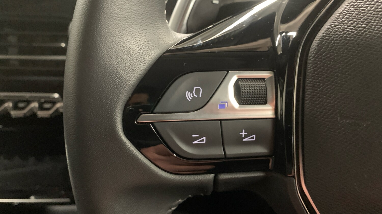 Used Peugeot 208 2023 for sale - 78063265: Photo 23