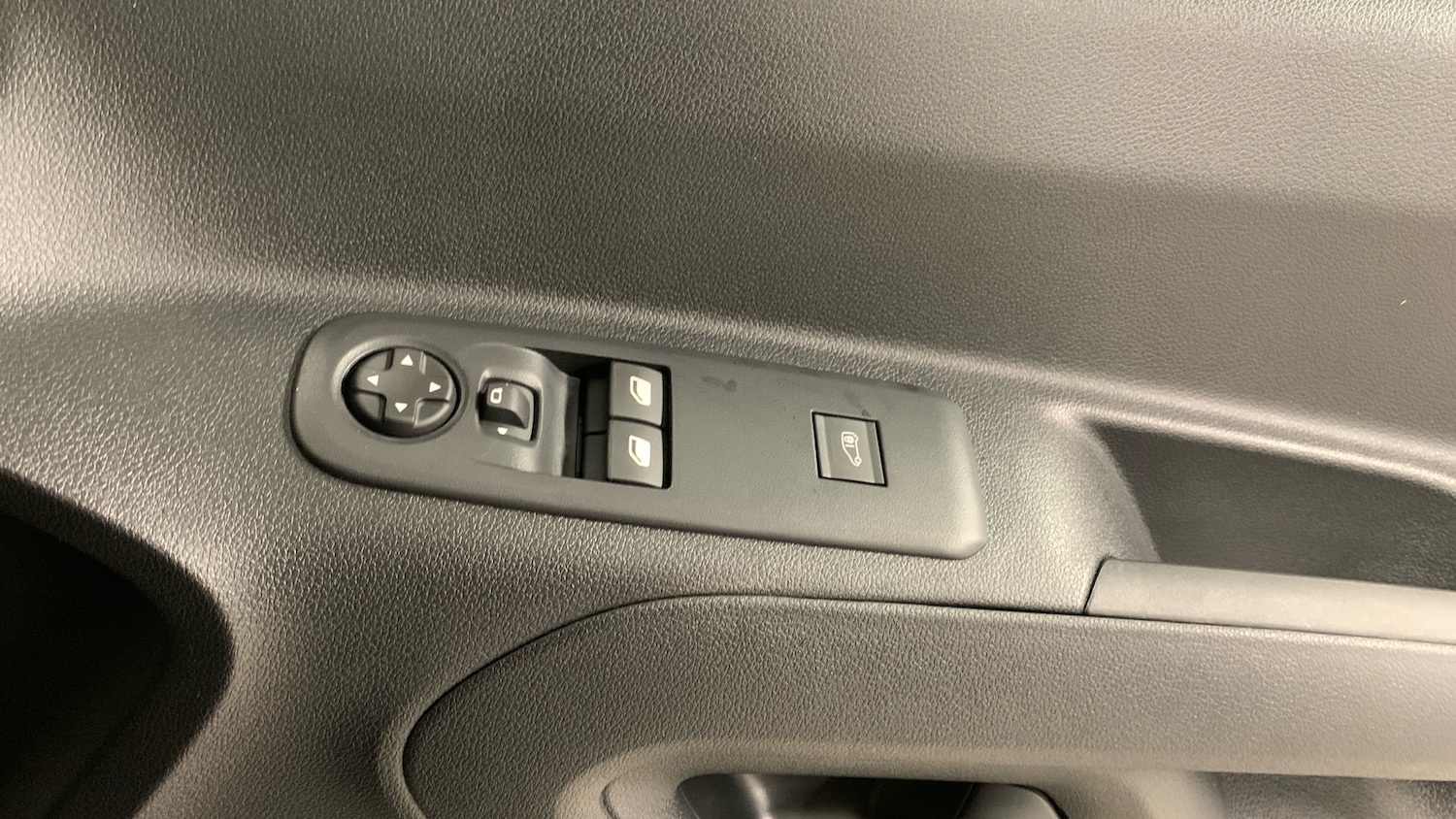 Used Peugeot Partner 2023 for sale - 76634733: Photo 22