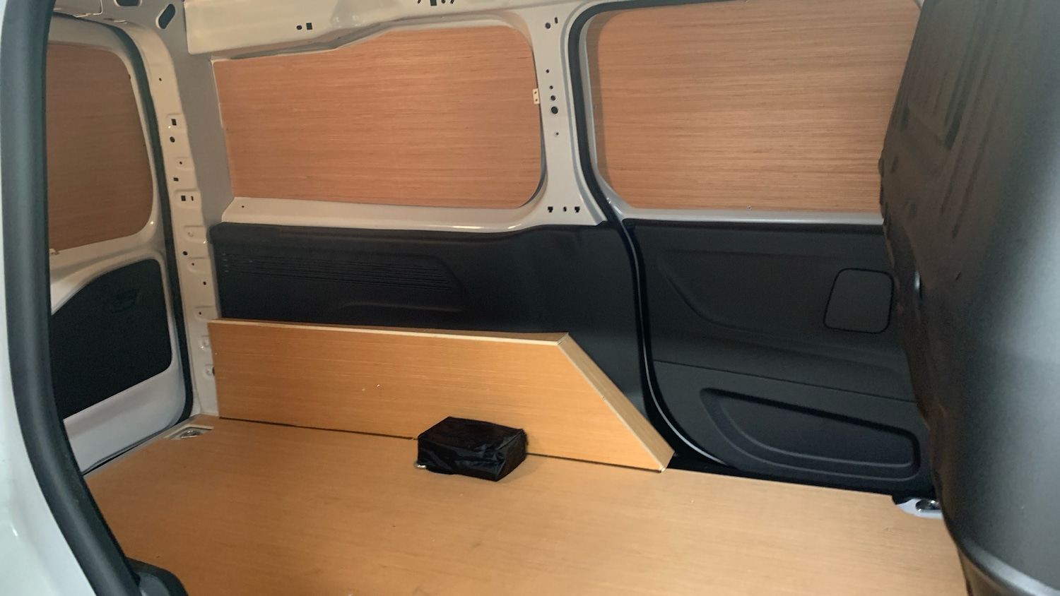 Used Peugeot Partner 2023 for sale - 76634733: Photo 33