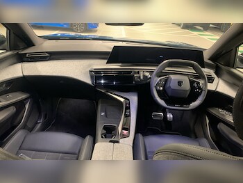 Used Peugeot 5008 2025 for sale - 78449480: Photo