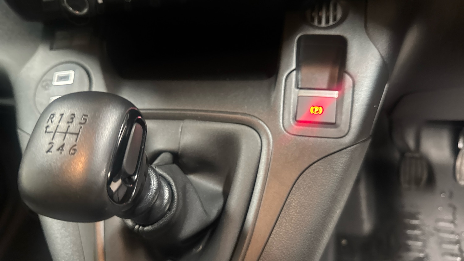 Used Peugeot Partner 2025 for sale - 76803273: Photo 21