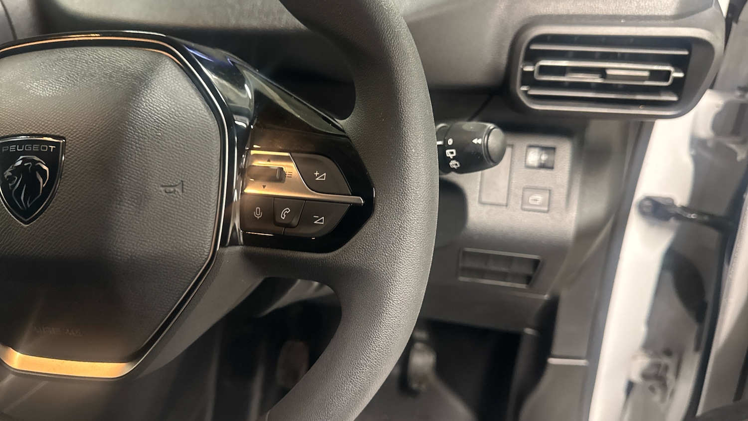 Used Peugeot Partner 2025 for sale - 76803273: Photo 24