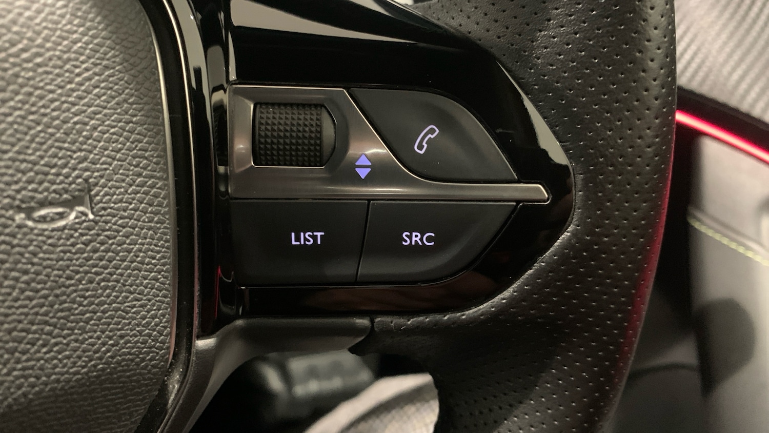 Used Peugeot 2008 2023 for sale - 76307966: Photo 24