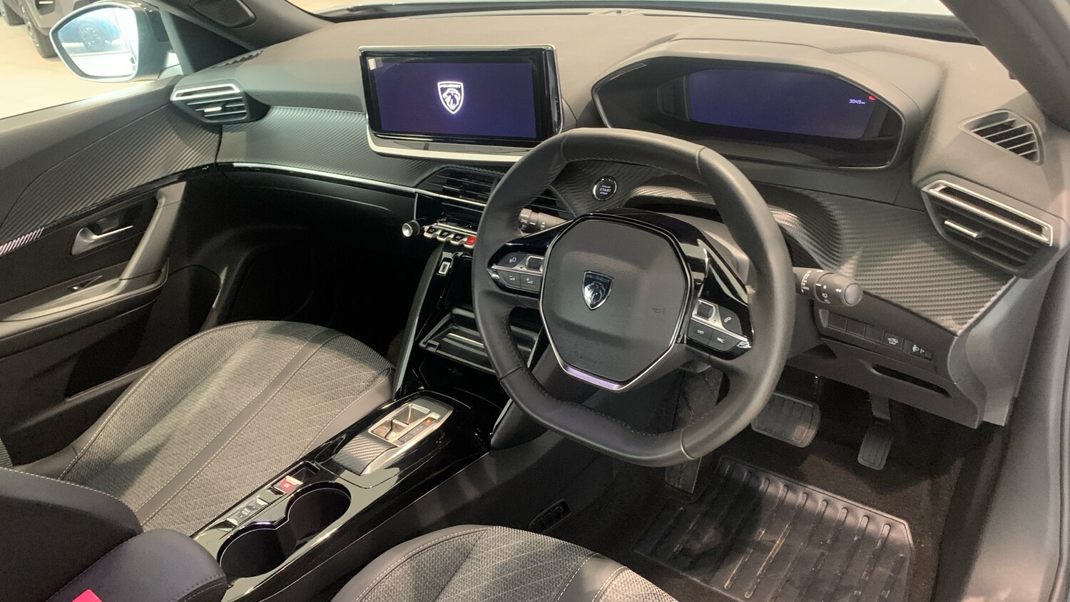 Used Peugeot 2008 2025 for sale - 76474361: Photo 11