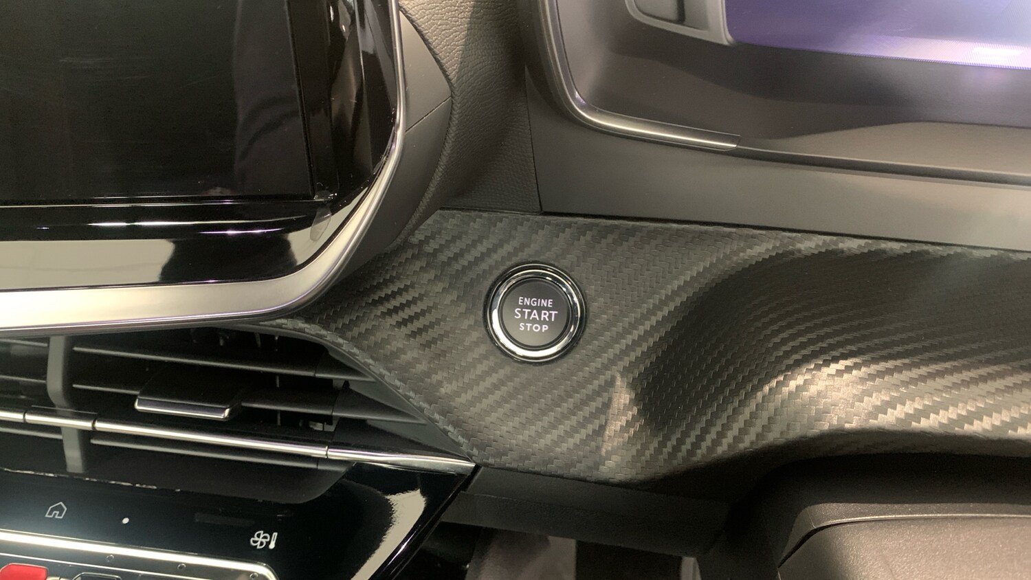 Used Peugeot 2008 2025 for sale - 76474361: Photo 38