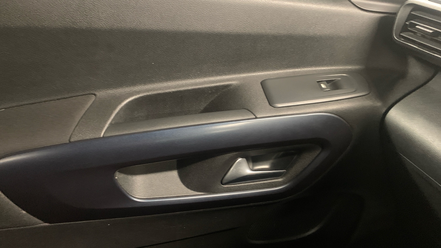 Used Peugeot Rifter 2022 for sale - 77132414: Photo 42