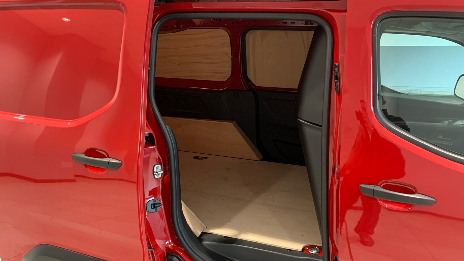 Used Peugeot Partner 2024 for sale - 76574468: Photo 37