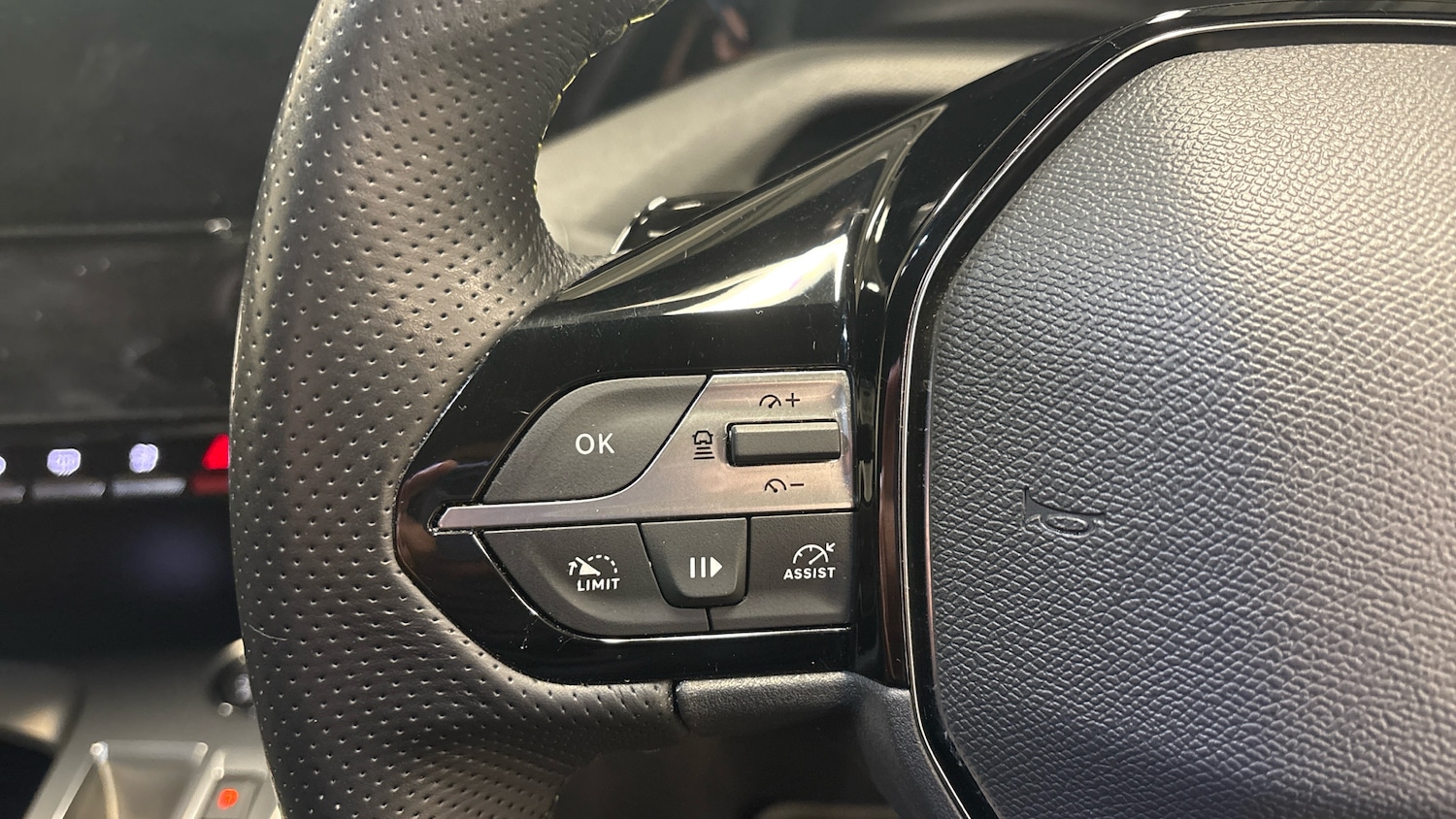 Used Peugeot 308 2022 for sale - 77030612: Photo 23